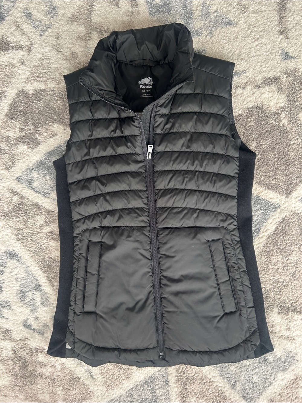 NWOT Roots vest